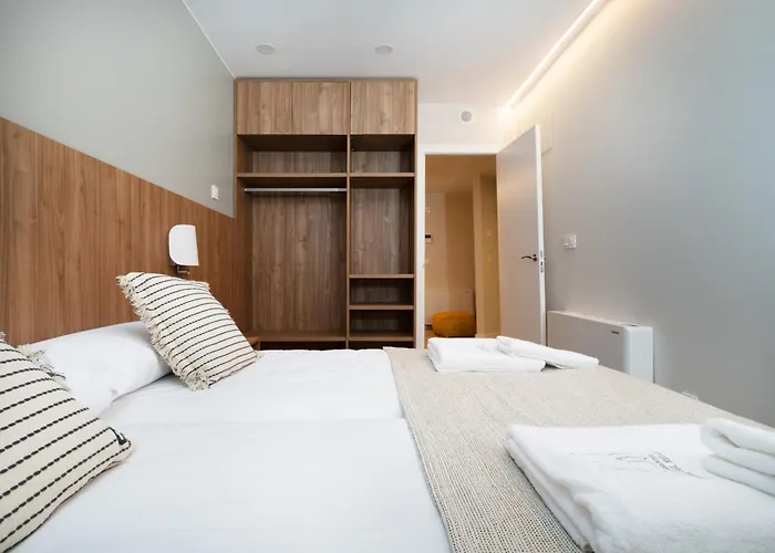 Torre Del Reloj Apartment Jaca